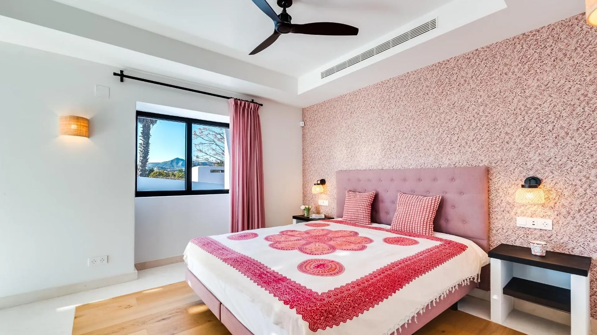 All About Villa Jori Marbella