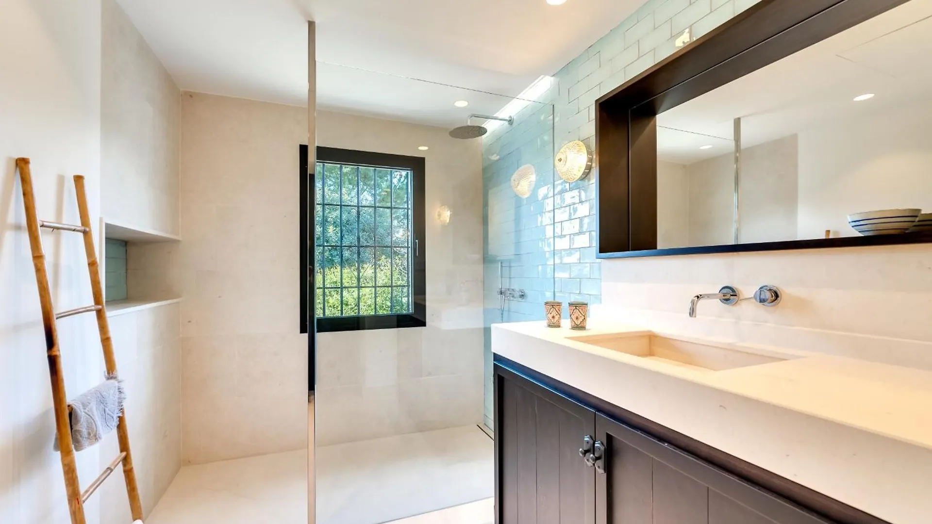 All About Villa Jori Marbella