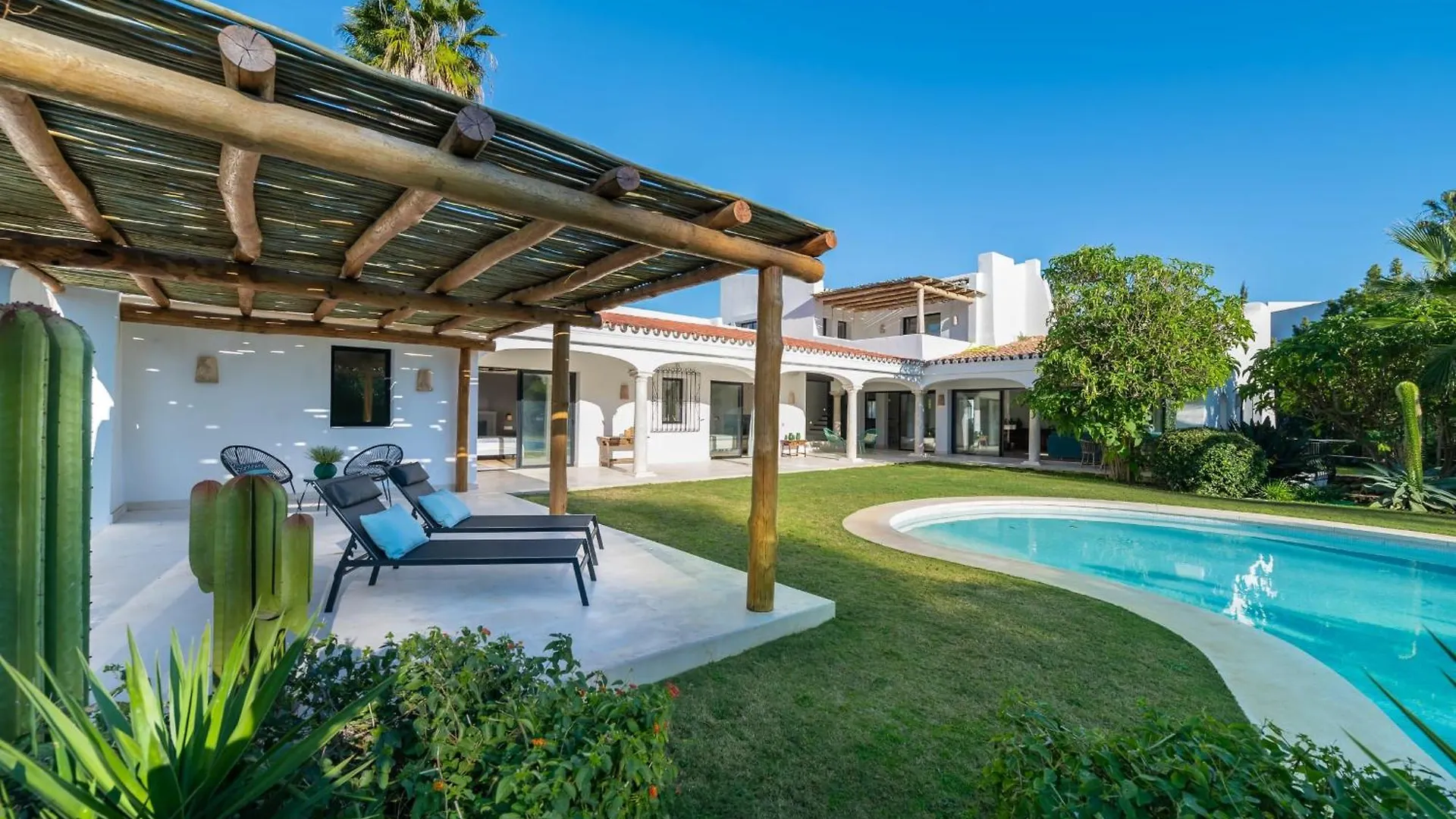 All About Villa Jori Marbella