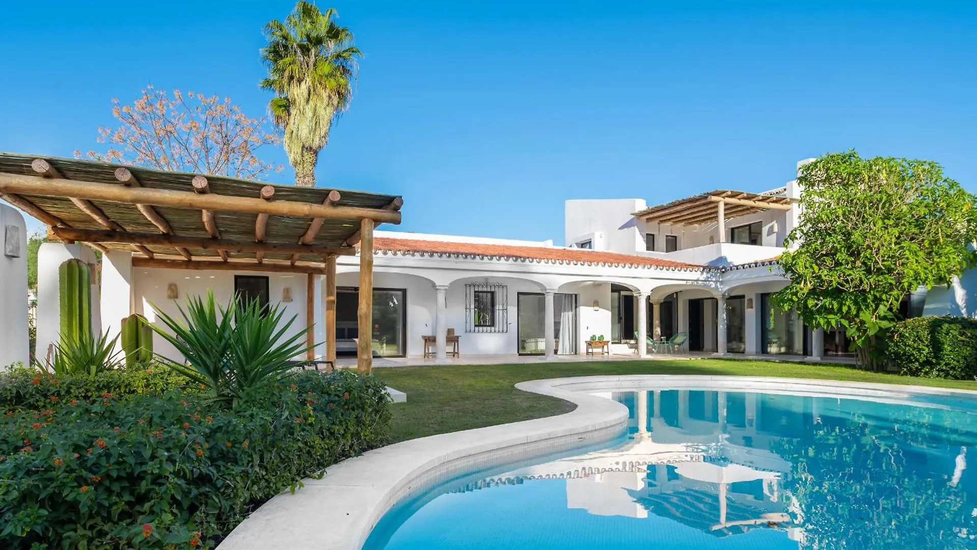 All About Villa Jori contacts